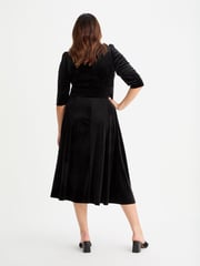 Scarlett & Jo Black Helena Velvet Long Midi Dress - Image 3 of 5