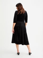 Scarlett & Jo Black Helena Velvet Long Midi Dress - Image 4 of 5