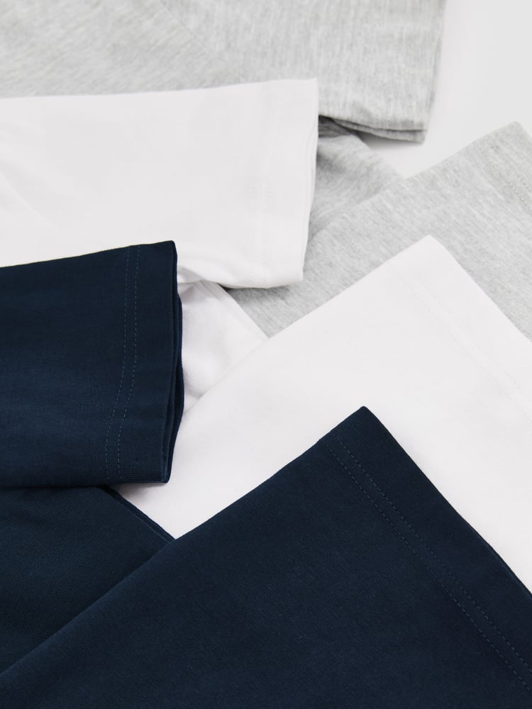 Reiss White/Soft Grey/Navy Honor 3-9 yrs 3 Pack Cotton Crew-Neck T-Shirts - Image 5 of 5