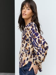 Animal Print Long Sleeve V-Neck Jersey Blouse - Image 3 of 8