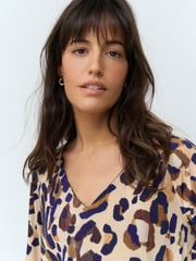 Animal Print Long Sleeve V-Neck Jersey Blouse - Image 4 of 8