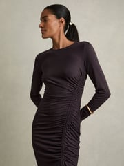 Reiss Burgundy Rosie Jersey Ruched Midi Dress - Image 3 of 5