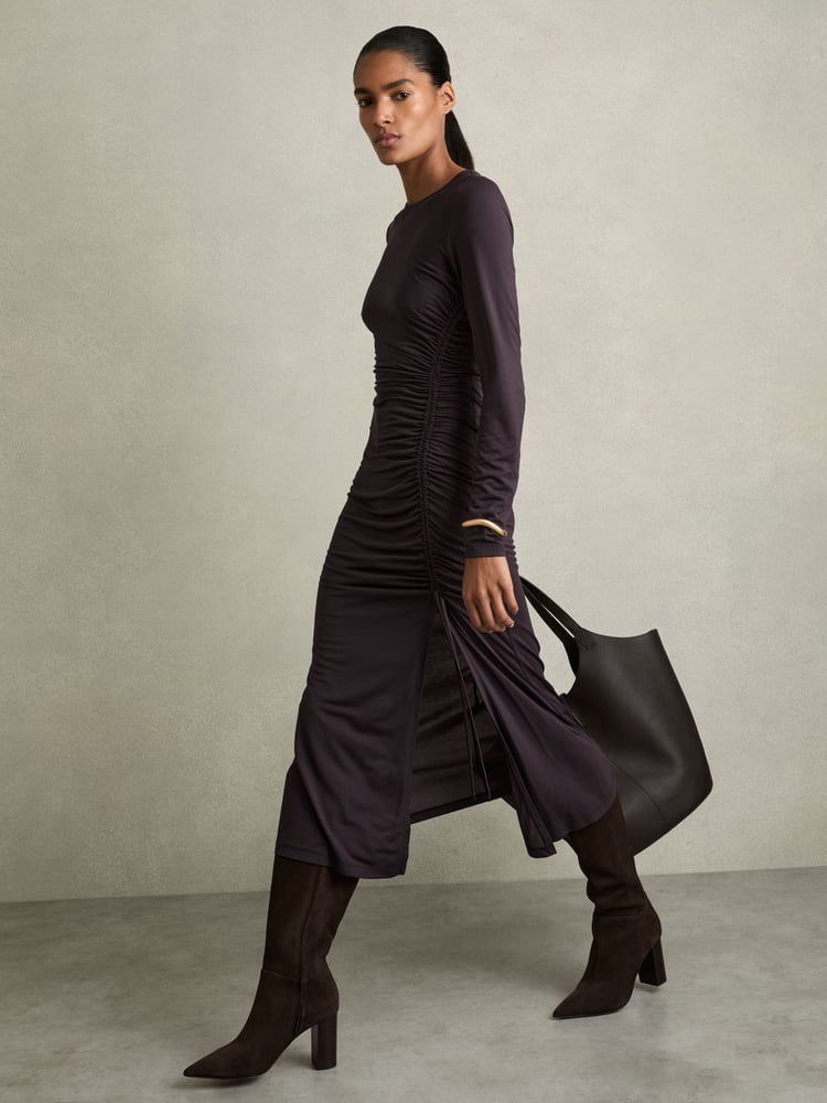 Reiss Burgundy Rosie Jersey Ruched Midi Dress - Image 5 of 5