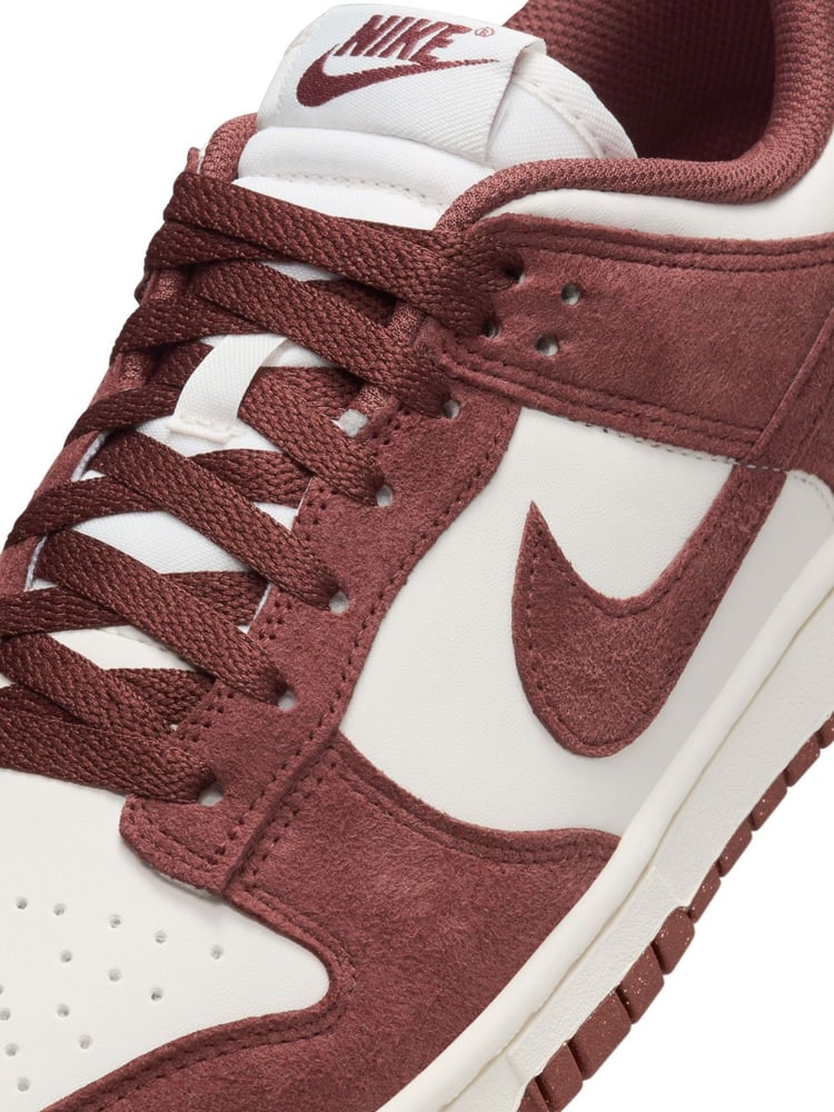 Braun/Creme - Nike Dunk Low Damenschuhe - Bild 11 von 11 Braun/Creme - Nike Dunk Low Damenschuhe - Bild 11 von 11