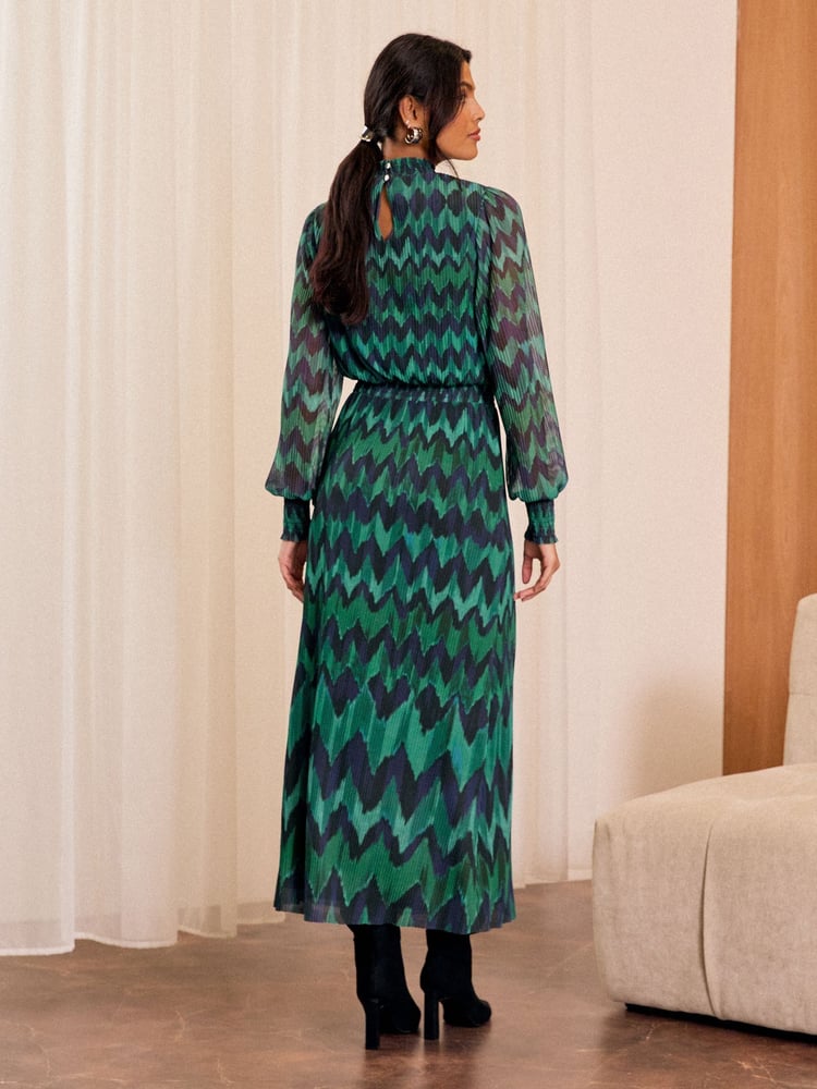 Love & Roses Green Petite Plisse Midi Dress - Image 2 of 4 Love & Roses Green Petite Plisse Midi Dress - Image 2 of 4