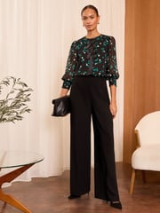 Love & Roses Black Spot Bow Detail Crew Neck 3/4 Sleeve Blouse - Image 2 of 4