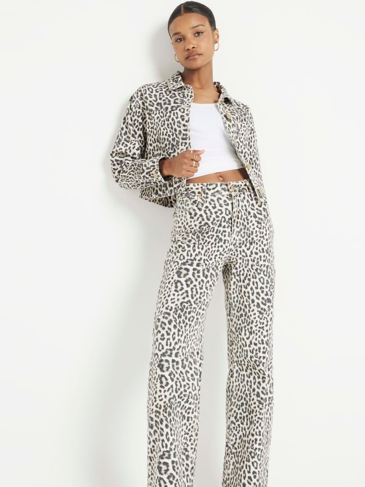 River Island Animal Cropped Denim Leopard Print 100% Cotton Jacket - Image 2 of 4 River Island Animal Cropped Denim Leopard Print 100% Cotton Jacket - Image 2 of 4