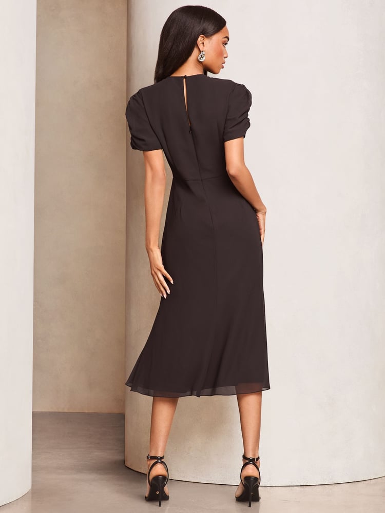 Lipsy Black & White Embroidered Floral Artwork Fit And Flare Premium Midi Occasion Dress - Image 4 of 4