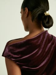 Reiss Berry Dylan Velvet Drape Off-Shoulder Top - Image 4 of 6