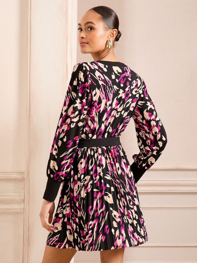 Love & Roses Berry Animal Printed Jersey Pleated Belt Detail Mini Dress - Image 4 of 4 Love & Roses Berry Animal Printed Jersey Pleated Belt Detail Mini Dress - Image 4 of 4