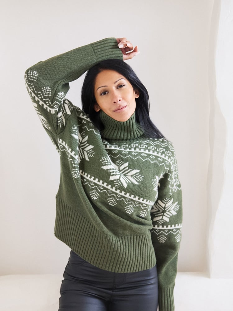 The Little Tailor Snowflake Chunky Knit Slouch Christmas Jumper - Image 1 of 7