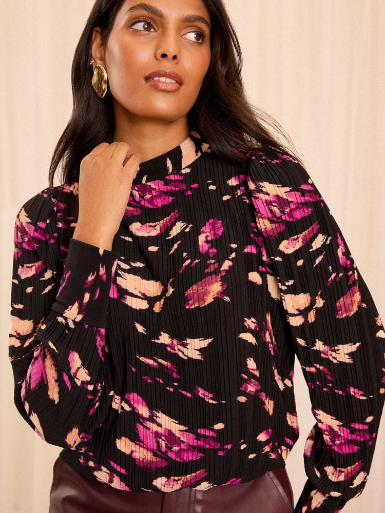 Love & Roses Black Printed Jersey Pleated Long Sleeve Blouse - Image 2 of 4 Love & Roses Black Printed Jersey Pleated Long Sleeve Blouse - Image 2 of 4