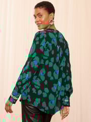 Love & Roses Green Animal Sequin Trim V-Neck Long Sleeve Blouse - Image 2 of 4