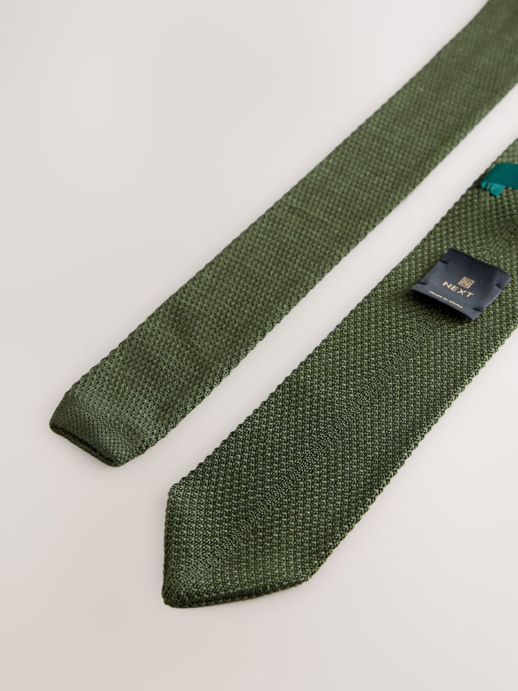 Green Knitted Silk Tie With Point - Image 3 of 3 Green Knitted Silk Tie With Point - Image 3 of 3