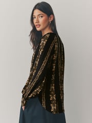 Black/Yellow Print Long Sleeve V-Neck Jersey Blouse - Image 3 of 7