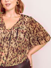 Friends Like These Natural Animal Curve Short Sleeve Pleated Top - Image 3 of 4