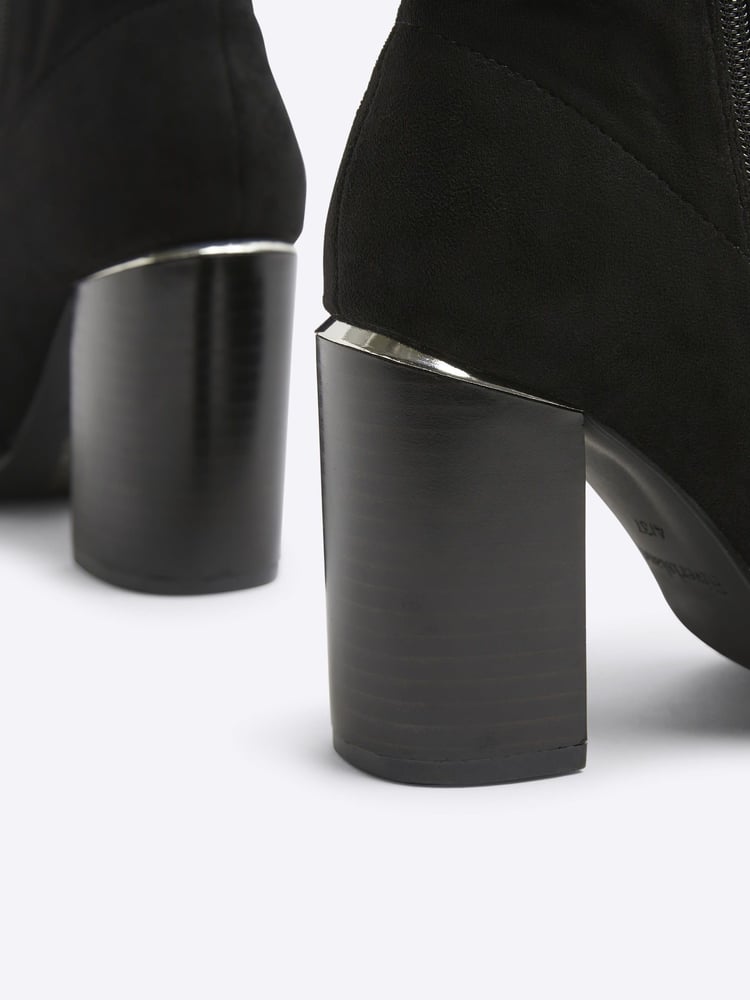 River Island Black Slouch Heeled Ankle Boots - Image 4 of 4 River Island Black Slouch Heeled Ankle Boots - Image 4 of 4