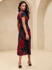 Lipsy Black Floral Petite Short Sleeve Ruched Keyhole Fit And Flare Midi Dress - Image 2 of 4