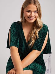 Yours Curve Green London Crushed Velvet Wrap Dress - Image 5 of 6