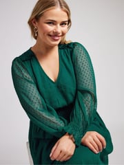 Yours Curve Green London Dobby Shirred Waist Dress - Image 4 of 5