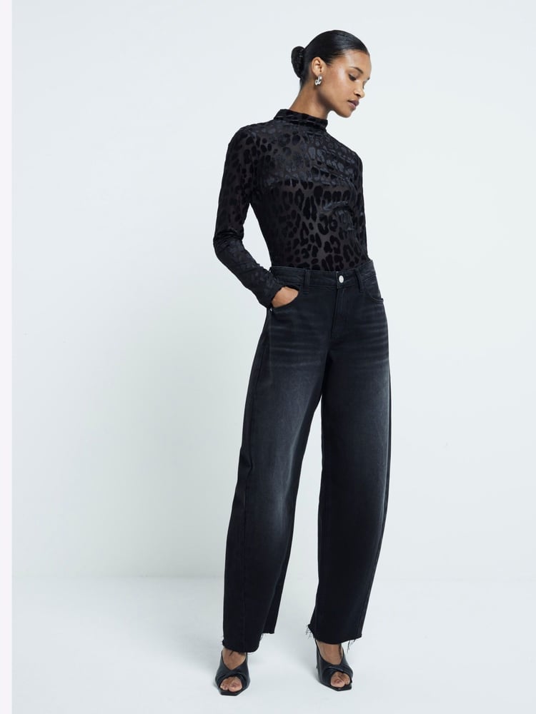 River Island Black Leopard print High Neck Bodysuit - Image 2 of 4 River Island Black Leopard print High Neck Bodysuit - Image 2 of 4