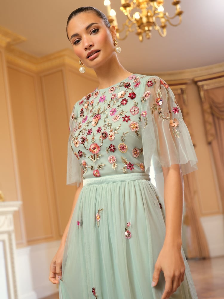 Love & Roses Green Embroidered Angel Sleeve Maxi Dress - Image 2 of 4 Love & Roses Green Embroidered Angel Sleeve Maxi Dress - Image 2 of 4
