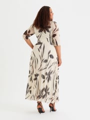Scarlett & Jo Cream Verity Print Maxi Gown - Image 4 of 5