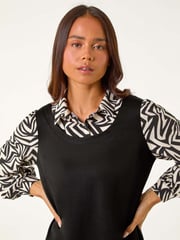 Roman Black Petite 2 in 1 Geometric Print Shift Dress - Image 4 of 5
