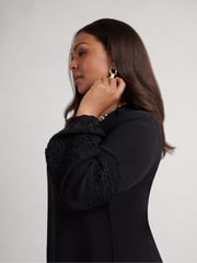Live Unlimited Black Curve Lace Detail Long Sleeve Dress - Image 4 of 4