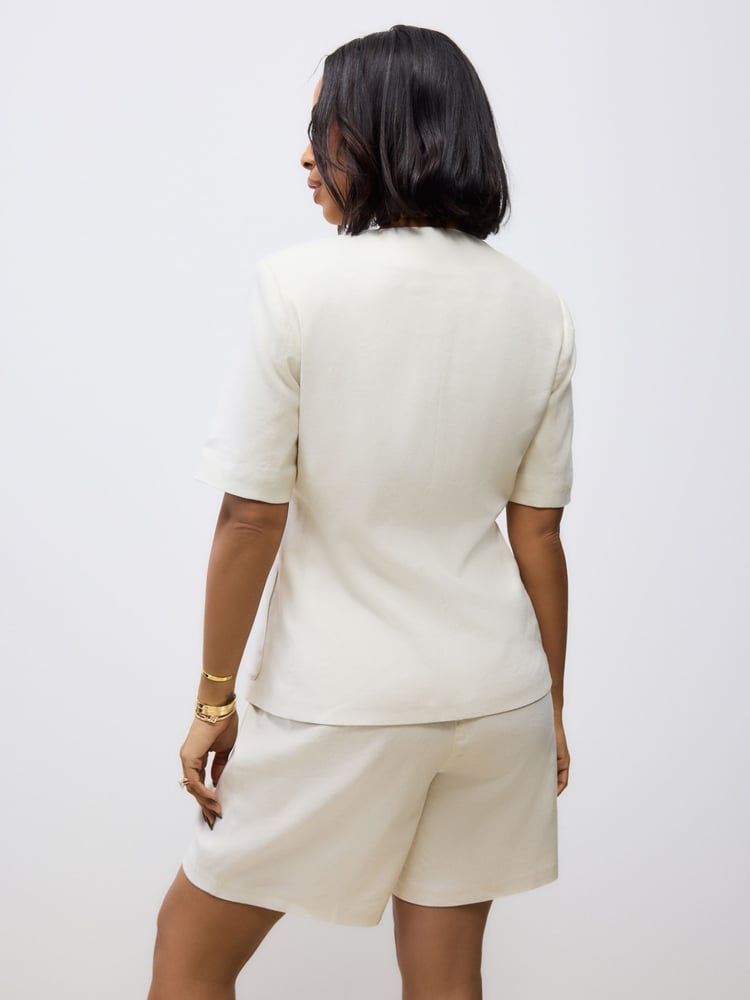 White Short Sleeve Jacket with Linen - Image 2 of 4