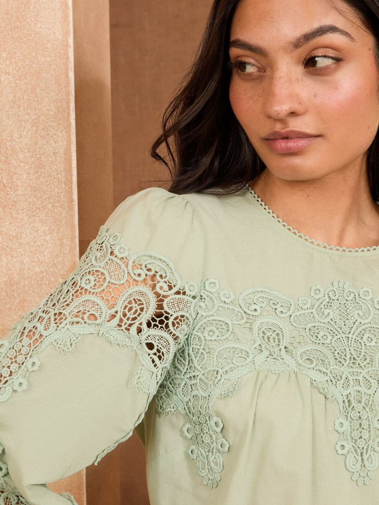 Love & Roses Green Lace Detail Long Sleeve Blouse - Image 2 of 4 Love & Roses Green Lace Detail Long Sleeve Blouse - Image 2 of 4