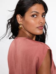 Rose Gold Short Sleeve Crinkle Satin Asymmetric Top - Image 4 of 7