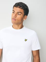 Lyle & Scott White Tipped T-shirt - Image 4 of 5