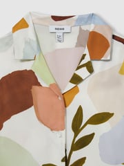 Reiss Multi Tommi 9-13 yrs Printed Cuban Collar Shirt - Image 4 of 4