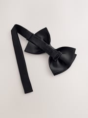 Black Bow Tie and Pocket Square Set - Image 4 of 5