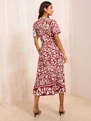 Friends Like These Red ITY Keyhole Flutter Short Sleeve Printed Midi Dress - Image 2 of 4