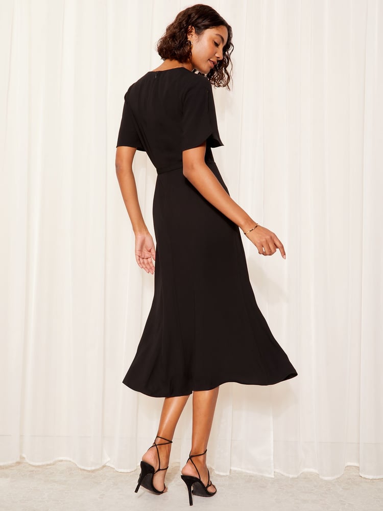 Friends Like These Black Short Tulip Sleeve Ruched Body Midi Dress - Image 4 of 4