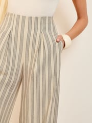Friends Like These Premium Weite Hose mit weitem Bein - Bild 3 von 5