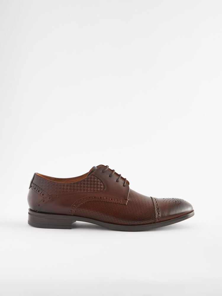Brown Embossed Toecap Shoes - Image 2 of 8 Brown Embossed Toecap Shoes - Image 2 of 8