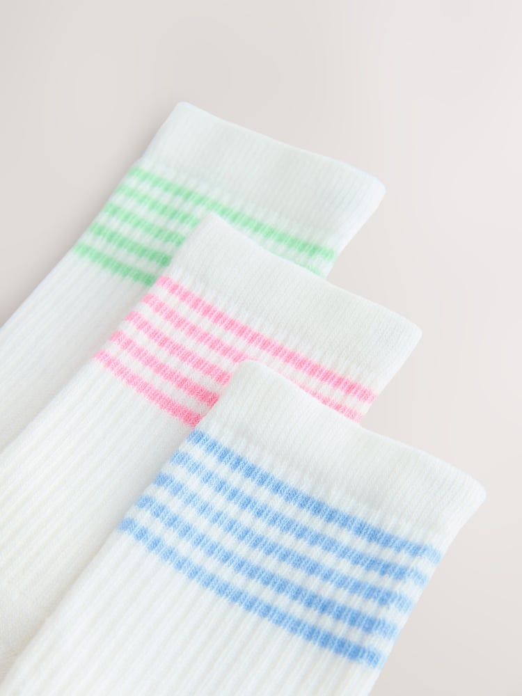 White Regular Length Cotton Rich Cushioned Sole Ankle Socks 3 Pack - Image 2 of 3