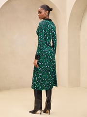 Lipsy Green Animal Printed Long Sleeve Jersey Shirt Dress - Image 4 of 4