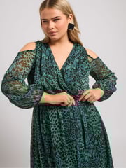 Yours Curve Green London Animal Print Cold Shoulder Dress - Image 4 of 5