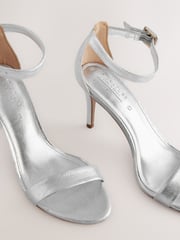 Silver Signature Premium Leather Round Toe Buckle Detail Mid Simple Sandals - Image 7 of 10
