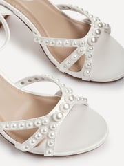 Linzi White Enchanted Pearl Detailed Front Stap With Block Sandals - Image 4 of 5