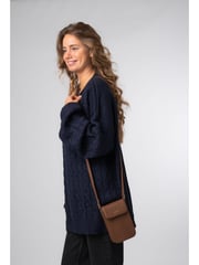 Pure Luxuries London Alexis Leather Cross Body Phone Bag - Image 6 of 7