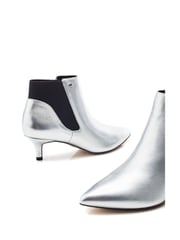 Moda in Pelle Qute Kitten Heel Chelsea Black Boots - Image 3 of 4