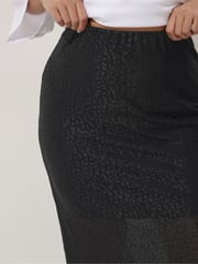 Yours Curve Black Limited Leopard Print Fishtail Skirt - Image 4 of 5