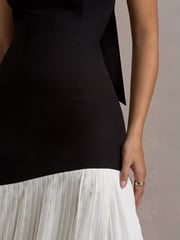 Club L London Black Khai Halter-Neck Maxi Dress With Plisse Skirt - Image 7 of 7