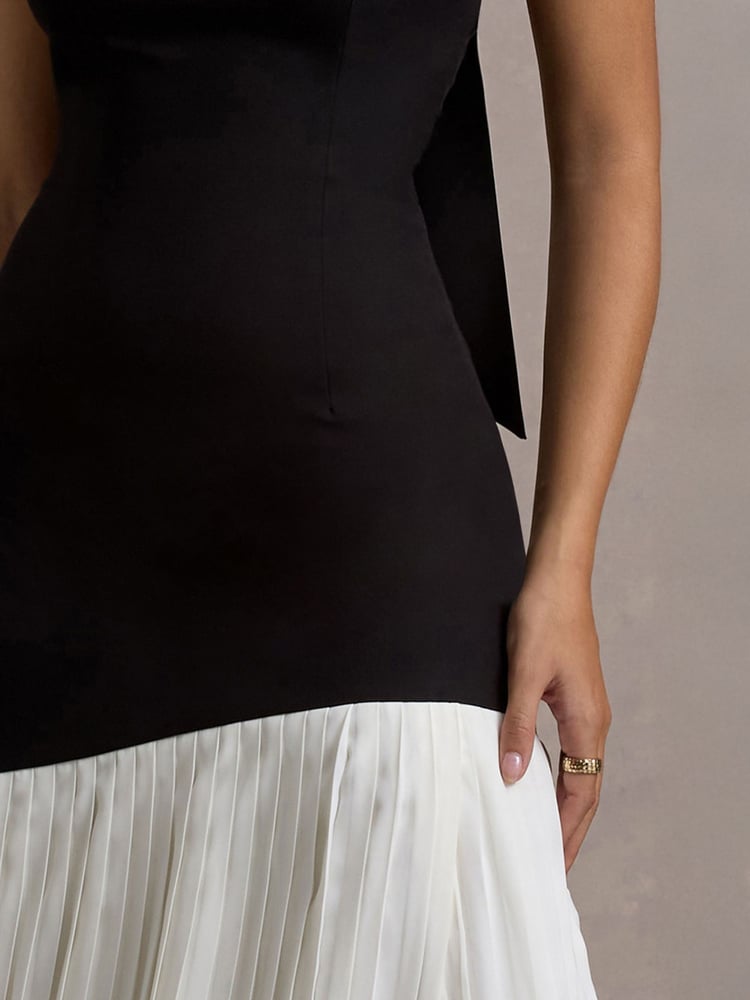 Club L London Black Khai Halter-Neck Maxi Dress With Plisse Skirt - Image 7 of 7