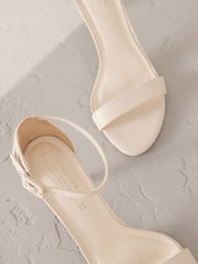 Bone Signature Premium Leather Round Toe Buckle Detail Mid Simple Sandals - Image 9 of 9
